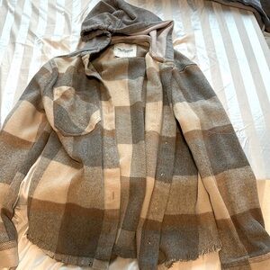 Soft Thick hooded jacket - fits like a S/M